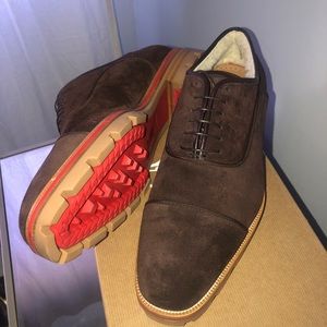 NEW NEVER WORN BROWN SUEDE MENS LOUBOUTIN SHOE